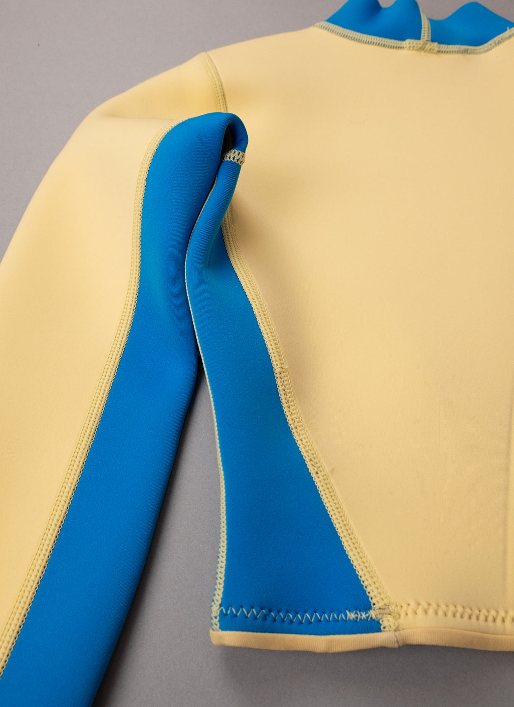 Amanda Djerf crop vest