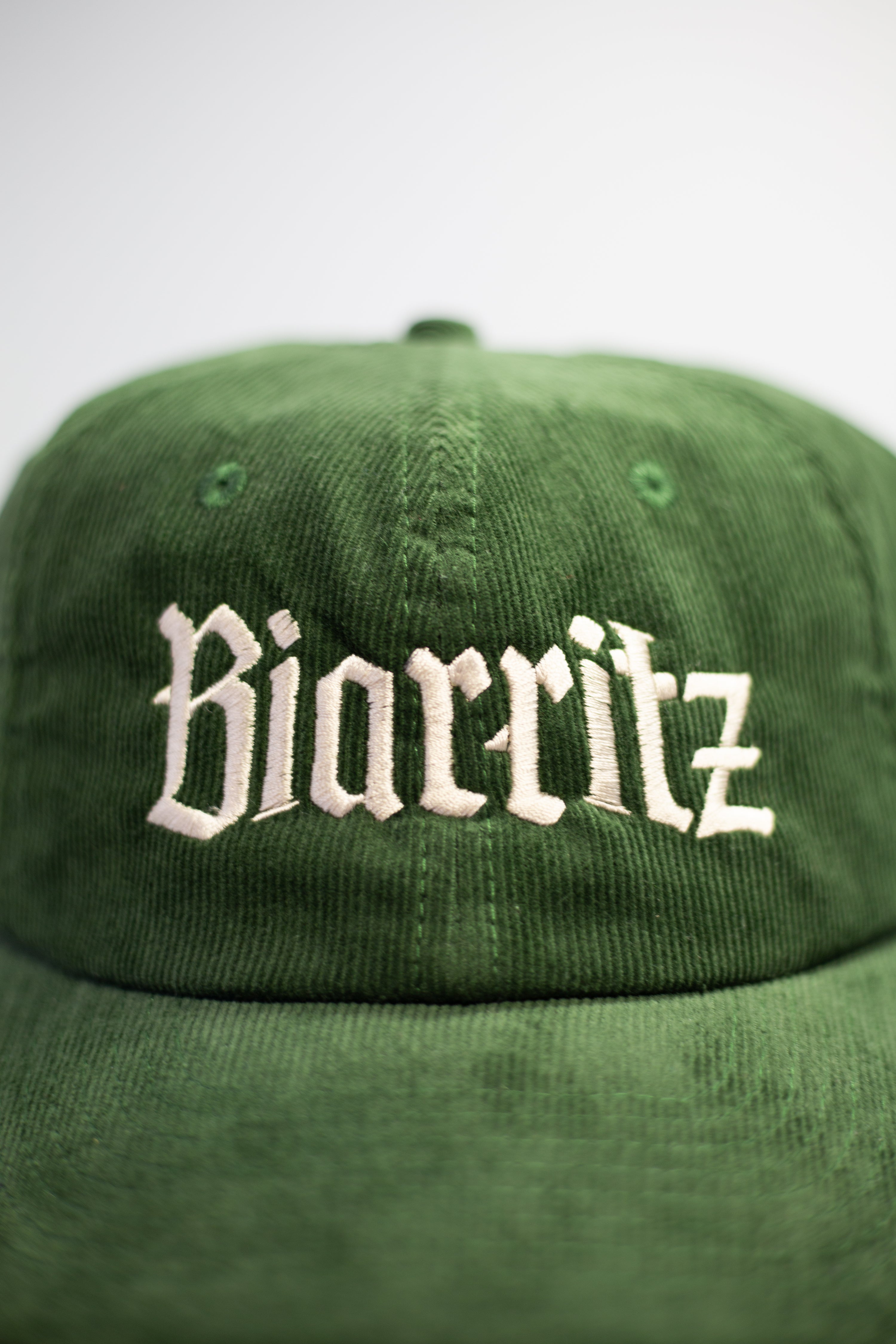Biarritz Cap velvet dark green