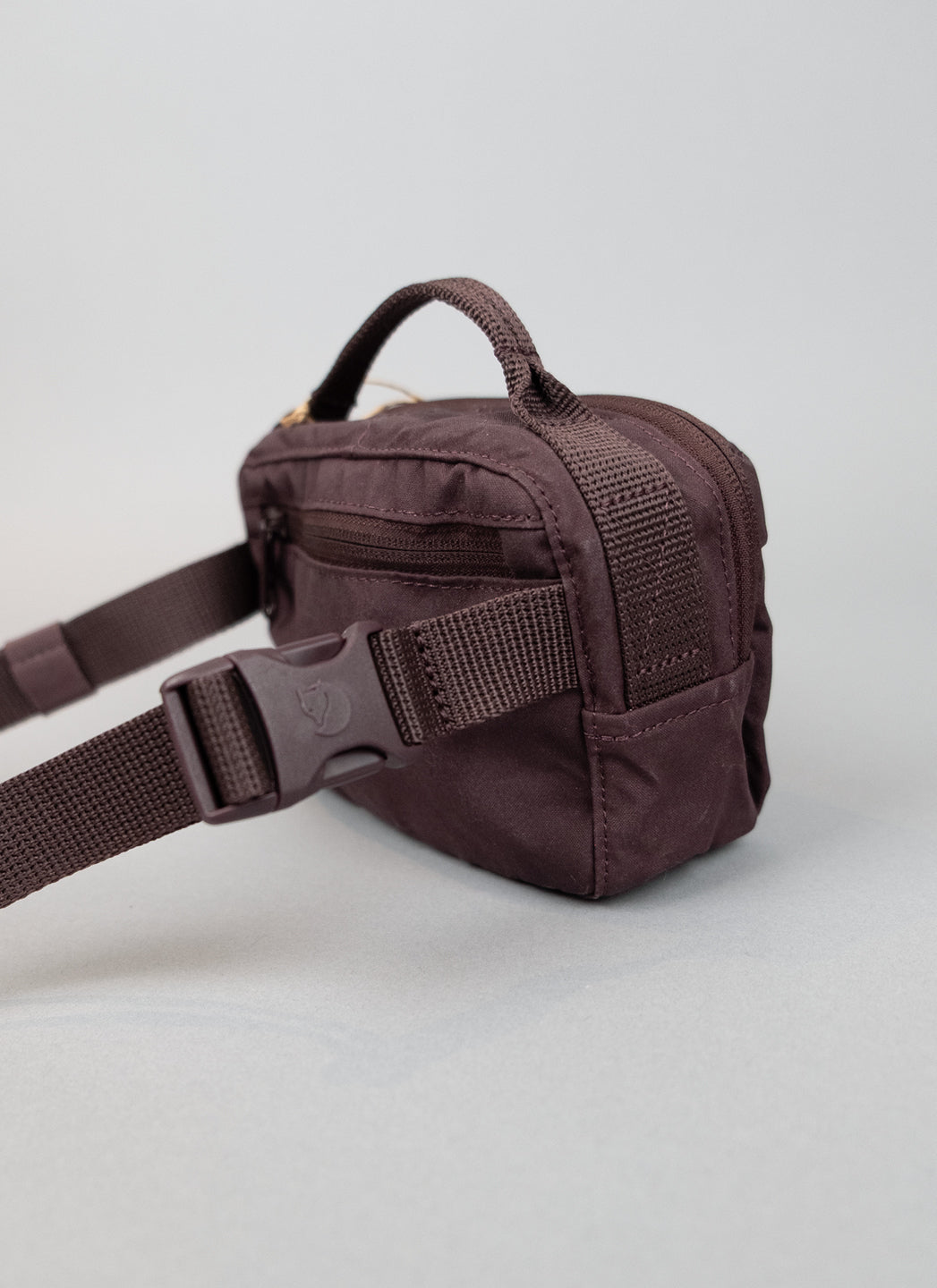 Kånken hip pack blackberry